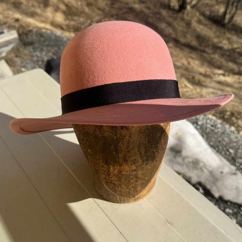 Rund pull hatt rosa