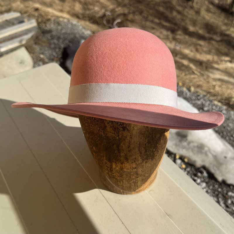 Rund pull hatt rosa
